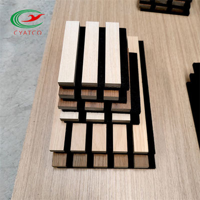 Listón de madera sano insípido del panel acústico para la pared de la decoración interior