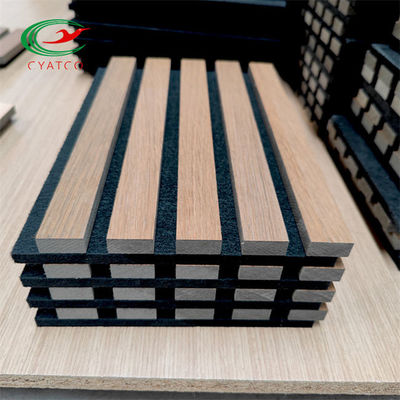 Listón de madera sano insípido del panel acústico para la pared de la decoración interior