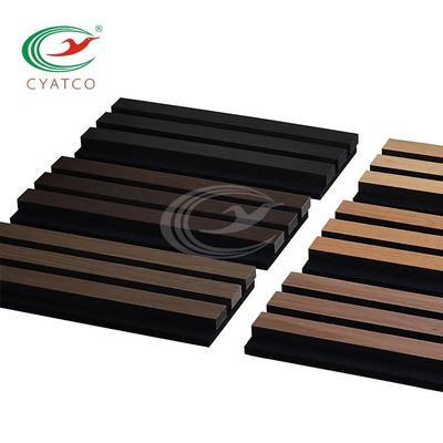 La madera baja del mantenimiento chapea los paneles de pared acústicos para el espacio comercial