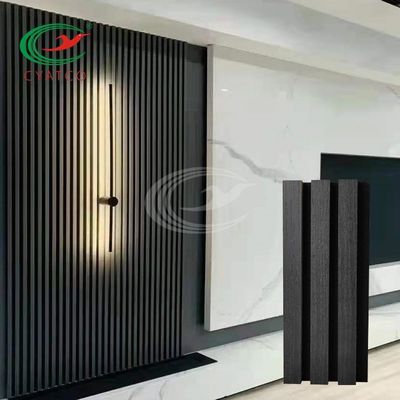 los paneles de pared acústicos de 2400m m x de 605m m para la decoración interior de la absorción sana