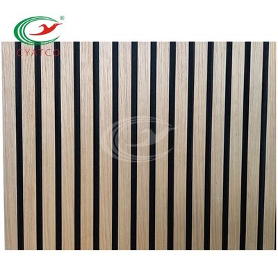 los paneles de pared acústicos de 2400m m x de 605m m para la decoración interior de la absorción sana